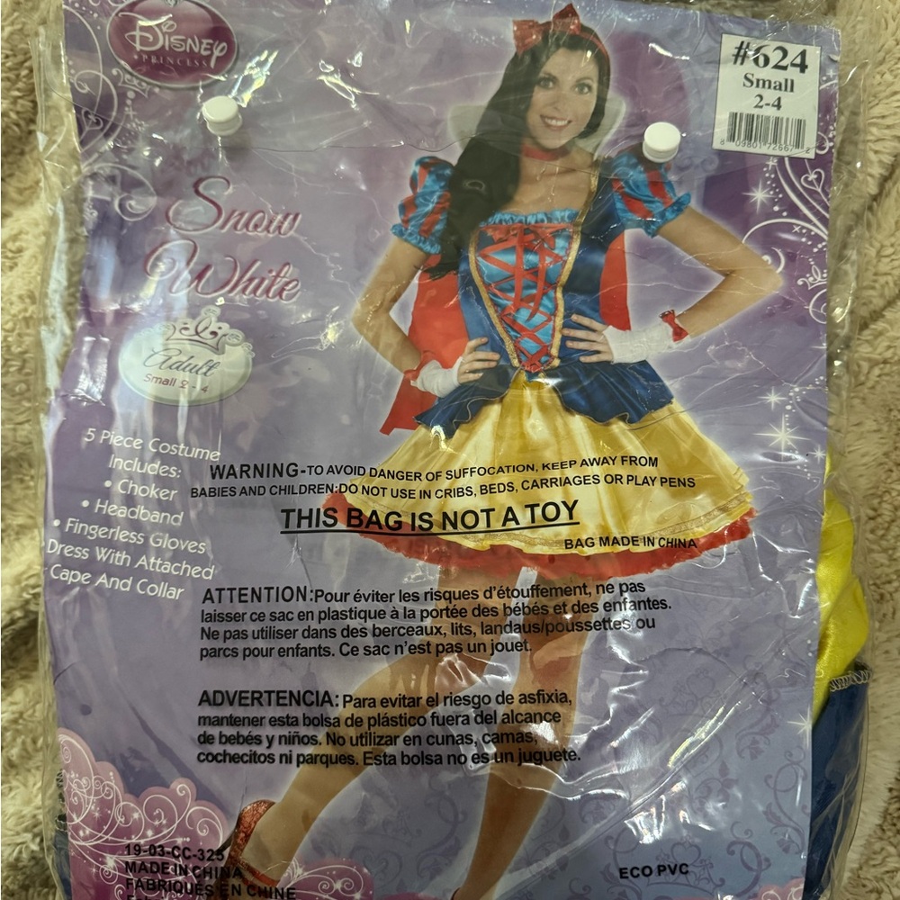 Snow white halloween costume